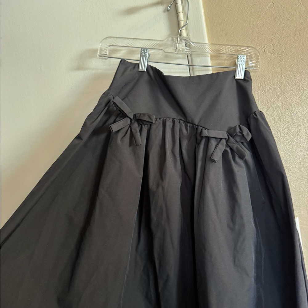Cider Black A-Line Skirt with Bow Accents